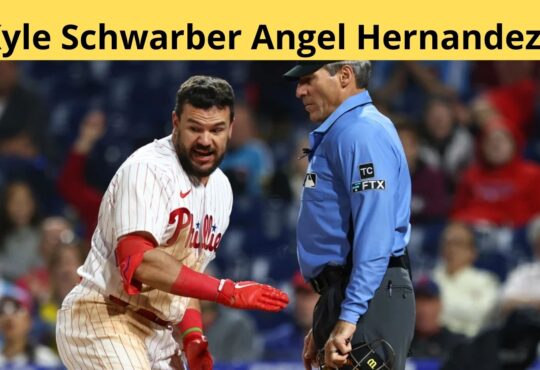 Kyle Schwarber Angel Hernandez